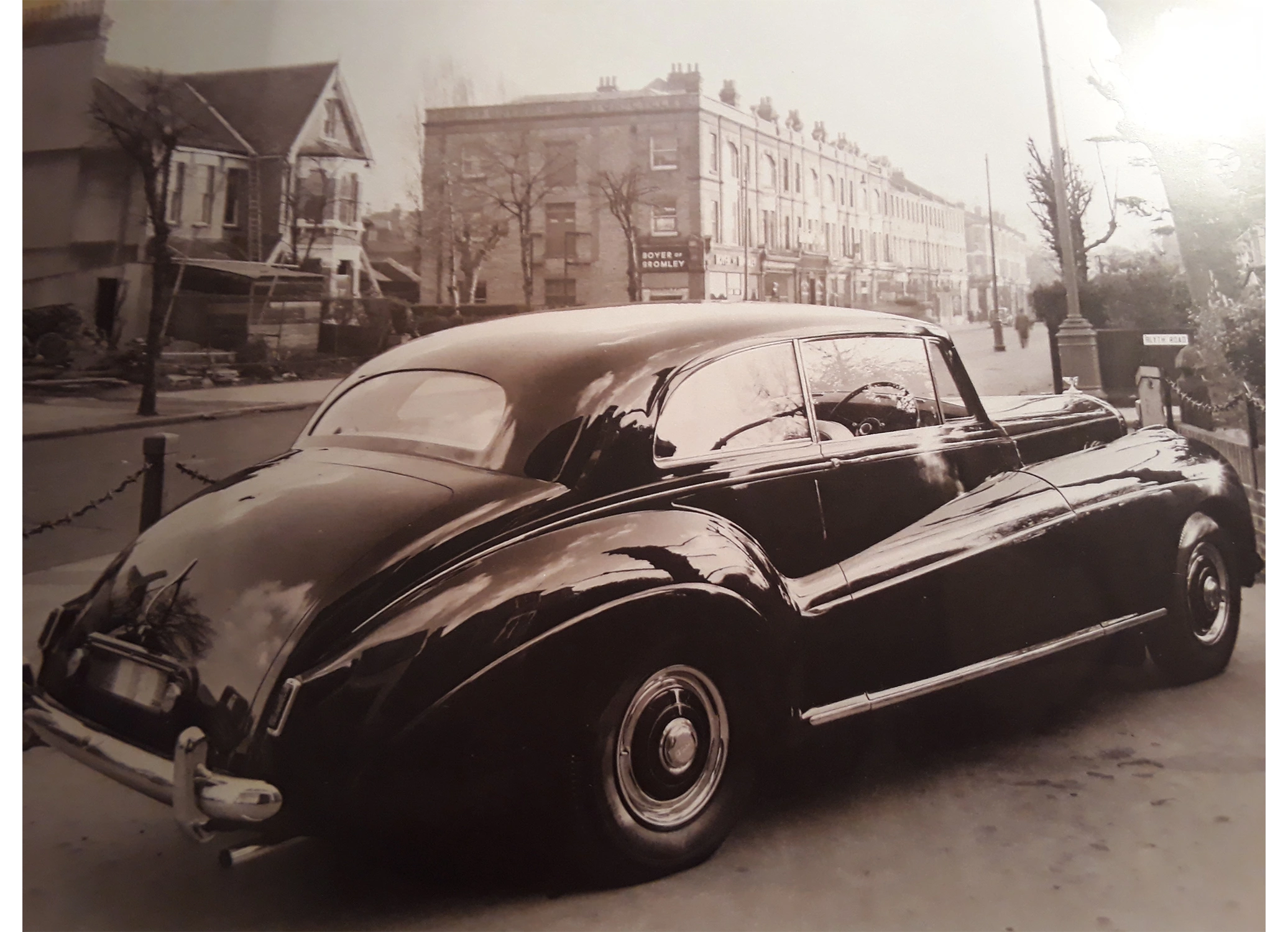 Bently classic car 1951 rear